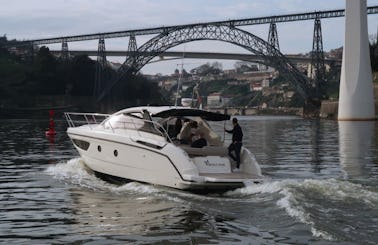 Premium Yatch Cruise in the Douro River