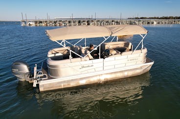 12 Person 24' Sweetwater Tritoon with 150hp motor on Lake Lewisville Texas
