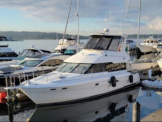 Location d'un yacht de luxe de 43 pieds - Profitez du lac ou du son avec style !