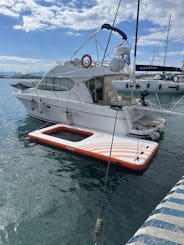 Yacht Solmar : explorez la Saronique avec style