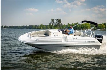 Sea Pro 24 Citation Deck Boat in Fort Myers Beach, Florida