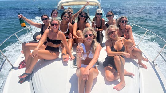 The Commodore Yacht | 13PPL | $500h 