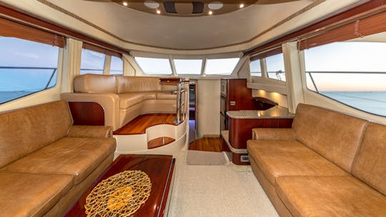 Last Minute Deal! 48' Sea Ray Fly Yacht for Rent in Miami, Florida.