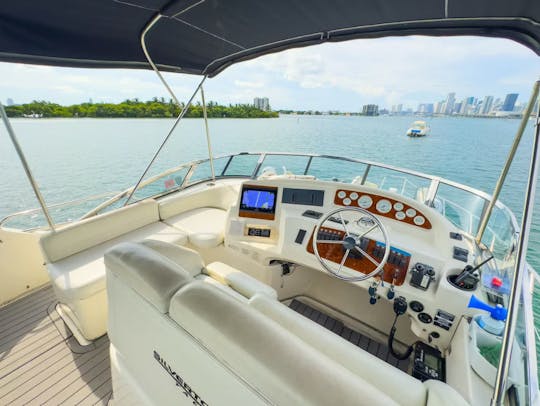 Yacht de luxe Silverton Sport Bridge de 48 pieds à Miami !