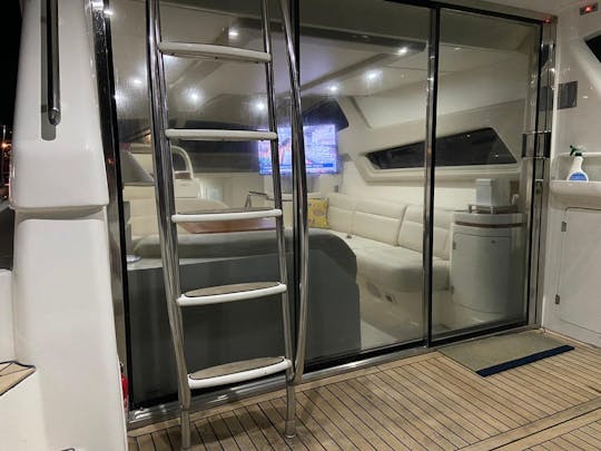 Intermarine 440 à Angra dos Reis