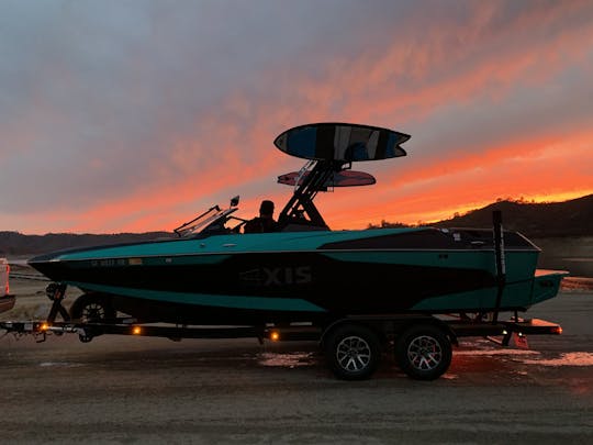 Navegue como um profissional! Barco de surf Axis A22 2020! 