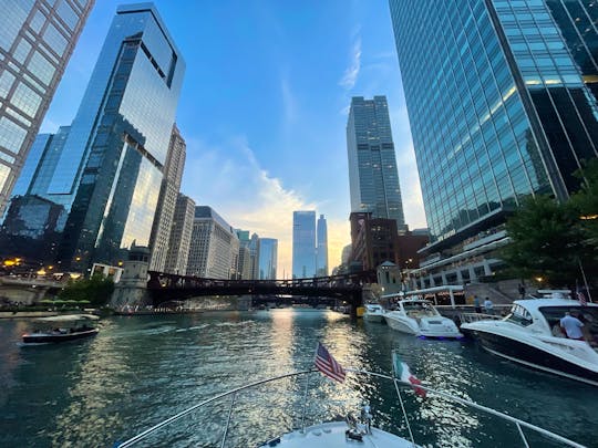 Explore Chicago in Style: 32ft Sundancer with Captain & Fuel Included!
