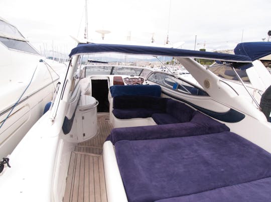 Alquiler de yate a motor Sunseeker Superhawk de 48 pies en la Costa Azul, Francia 