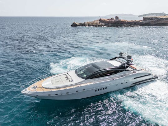 Oferta do dia! Iate Mangusta de 92' para alugar em Ibiza, Espanha.