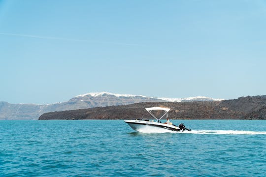 Aluguel de barcos Nireus 490 Optima sem licença em Santorini, Grécia