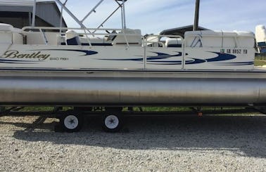 24' Bentley Pontoon w/ Fishing Chairs for Rent in Columbia, South Carolina