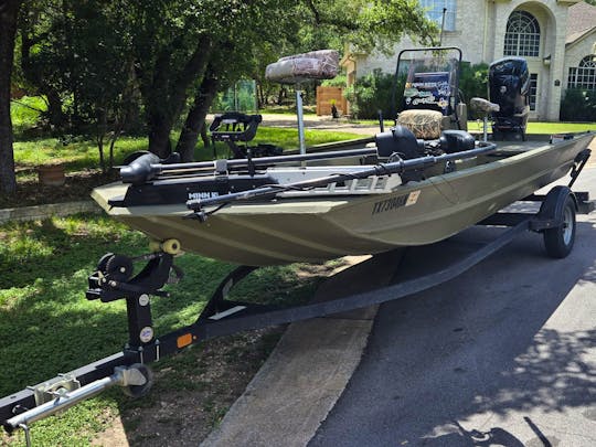 Ultimate fishing and Leasure Boat  - Day and Night Rentals Available