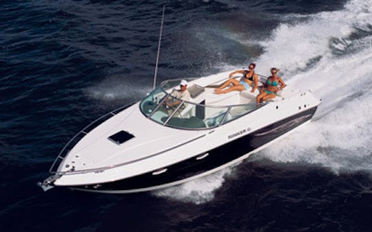 30 ft Rinker Captiva - Power Speed Boat Rental for 8 People in Montreal, Canada