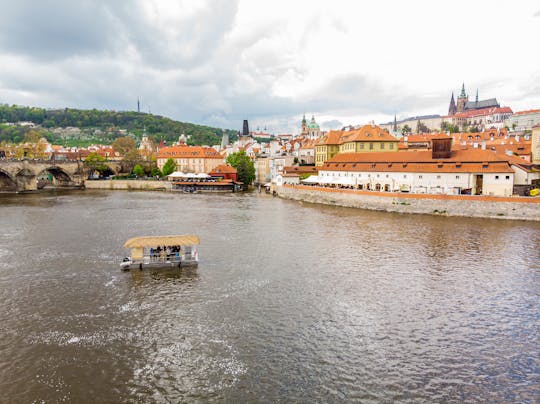 Prague Party Tiki Boat - The floating bar