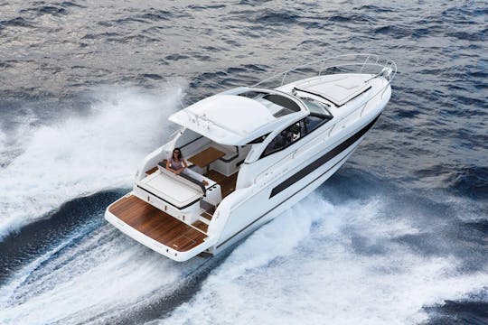 Leader 36 Jeanneau Rental em Beaulieu-sur-Mer, Provença-Alpes-Costa Azul