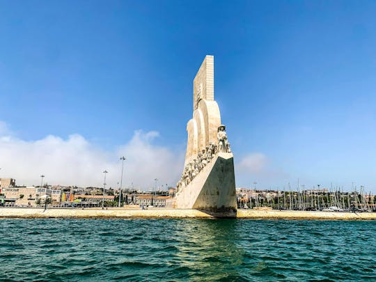 Catamarã VIP Lagoon 42 privado - passeio de luxo em Lisboa 