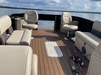 Balade relaxante de luxe avec le ponton Bentley 24 Fish 2021