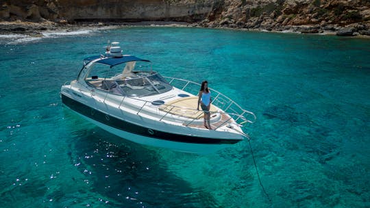 Aluguel de iates a motor Cranchi Endurance 41 “Diamond” em Eivissa, Illes Balears