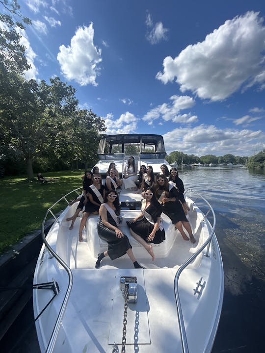 Sea Ray 440 Express Bridge Party Yacht in Toronto