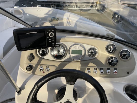 20フィートトラッカータホウェイクボードボートクルーズコントロール付き！