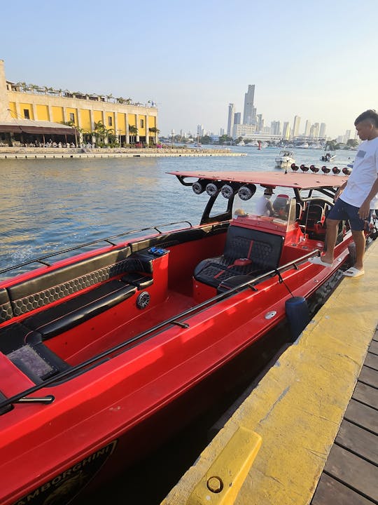 Lamborghini Custom Speedboat Rental in Cartagena Bay