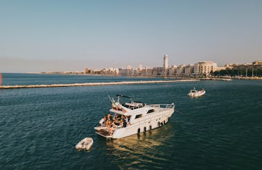 Yacht Raffaelli Storm S Charter in Bari, Puglia