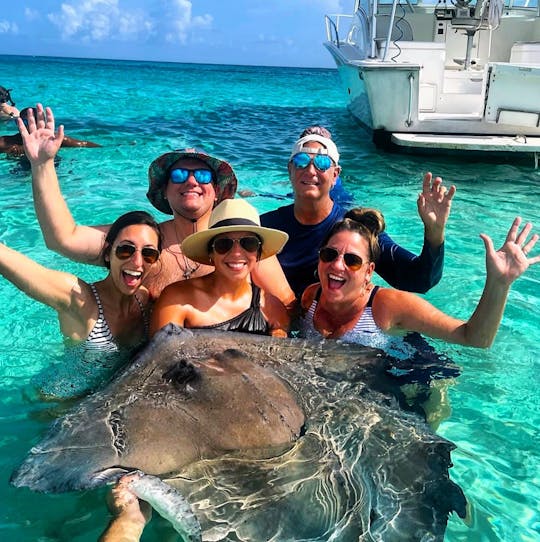 Alquiler privado personalizado, Stingray City, esnórquel en los arrecifes de coral, estrellas de mar de 34 pies