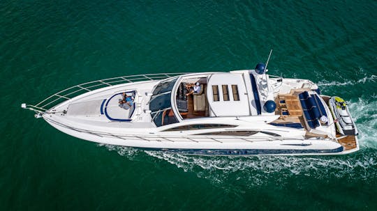 Explore the Bahamas Aboard a 72' Sunseeker: Style and Comfort Await