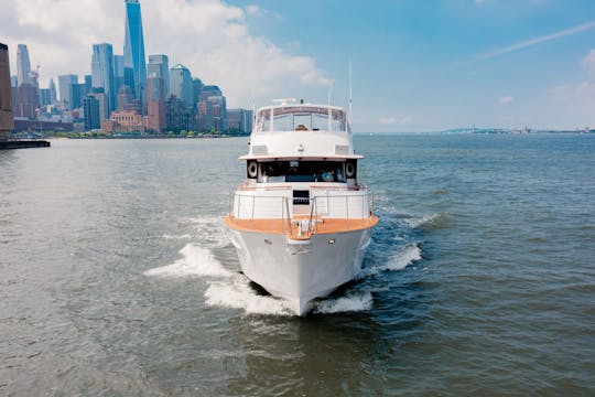 Yate de lujo de 80 pies «Zenith» en el área de Nueva York y Nueva Jersey