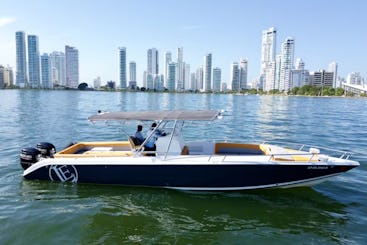 Bateau à moteur MAXIMA 38 pieds à Carthagène des Indes