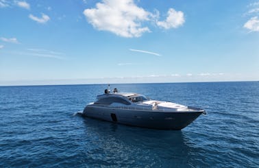80ft Pershing Mega Yacht for Charter