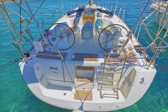 AIAS - Beneteau Oceanis 43 Sailing Yacht