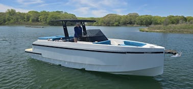29' 2025 De Antonio + Seabob Yacht Rental in Sag Harbor, New York