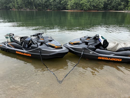  ¡Se alquilan motos acuáticas GTX 230 y 300 en el lago Lanier!