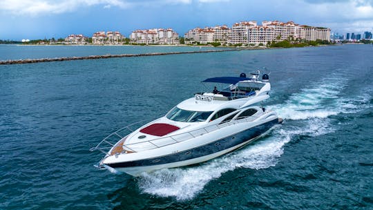 80' SunSeeker in Miami, Florida - Rent a Luxury Yachting Experience!