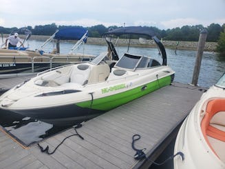 268ss Monterey Open Bow Rental in Huntersville, North Carolina