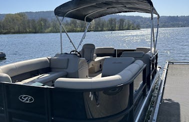 Sail in a 2023 Bentley! 8p Pontoon, South Lake Union, Seattle, WA