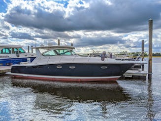 40 Foot Tiara Motor Yacht Rental in Greenport, New York