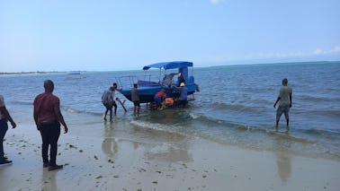 Bateau de sport Yamaha 220 FSH de 23 pieds à Dar es Salaam, en Tanzanie