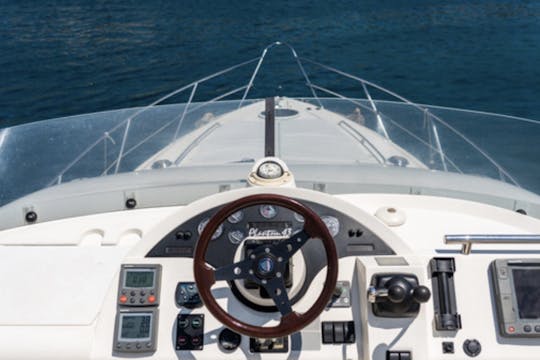 FAIRLINE 43 Targa in Mykonos, Greece