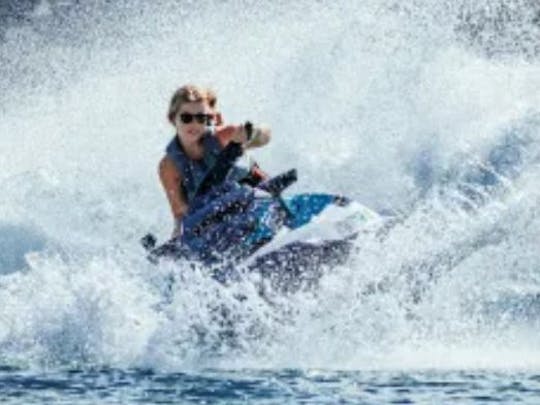 Sea-Doo GTX Jetski - surfe nas ondas e com estilo! Este Waverunner é para você!