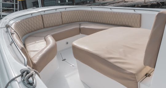 Chárter privado con capacidad de 32 pies: 12 personas en Cartagena, Colombia