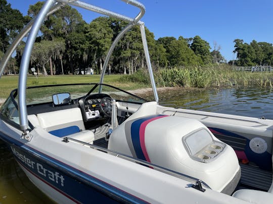 Expérience de sports nautiques à bord du Classic Mastercraft Prostar