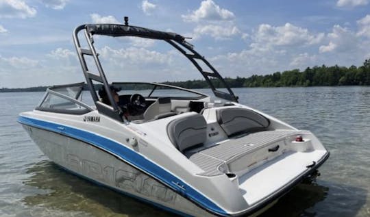 2022 Yamaha Jet Boat for rent!! FREE TUBES and WAKESKATE INCLUDED