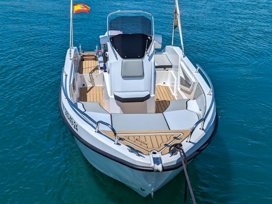 Rent boat B580 'Nica' (6p) without licence in Palma, Spain