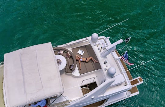 70ft Yacht with Fly bridge 