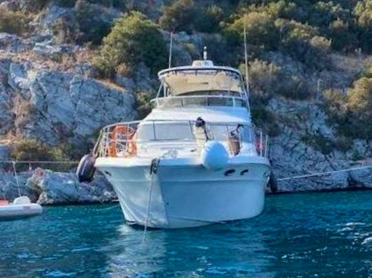 Charter our luxury MY Searay Rental in Bodrum, Tr
