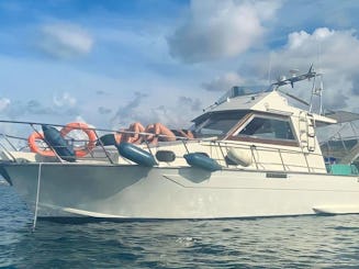 Yacht rental in Palermo · Easter Carnevals — Dc9 (1984)
