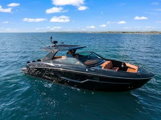 Bateau d'une journée de location de luxe Cruiser Yacht 38 GLS ! LE TARIF EST TOUT COMPRIS !