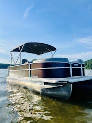 CANDLEWOOD LAKE PONTOON LUV 